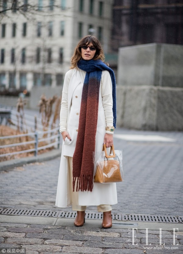 这样穿回家,妈妈看了会沉默,爸爸看了会流泪