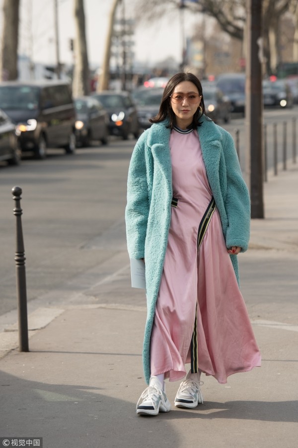 男朋友说,他公司一半女员工都在年会当晚脱单了