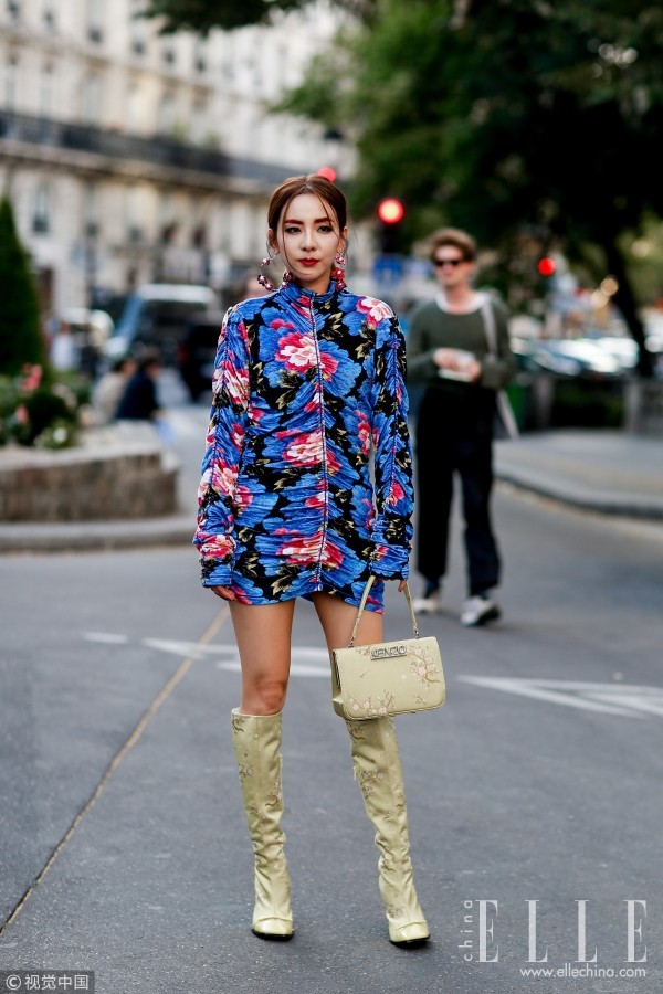 唐嫣周冬雨都在穿的褶皱裙,帮你“抓出”窈窕曲线!