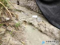 浙江东阳个别搅拌站排污严重 未经许可混凝土流入市场